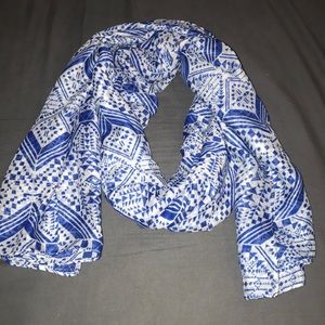 Blue light weight scarf
